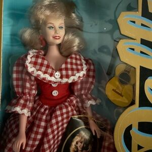 NIB! 1996 GOLDBERGER DOLLY PARTON BARBIE DOLL!